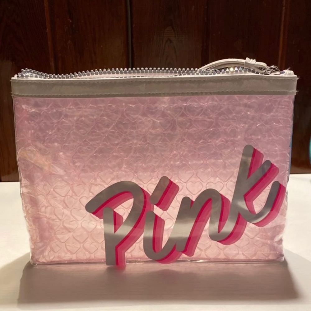 🌷NEW🌺 VS Pink makeup bag